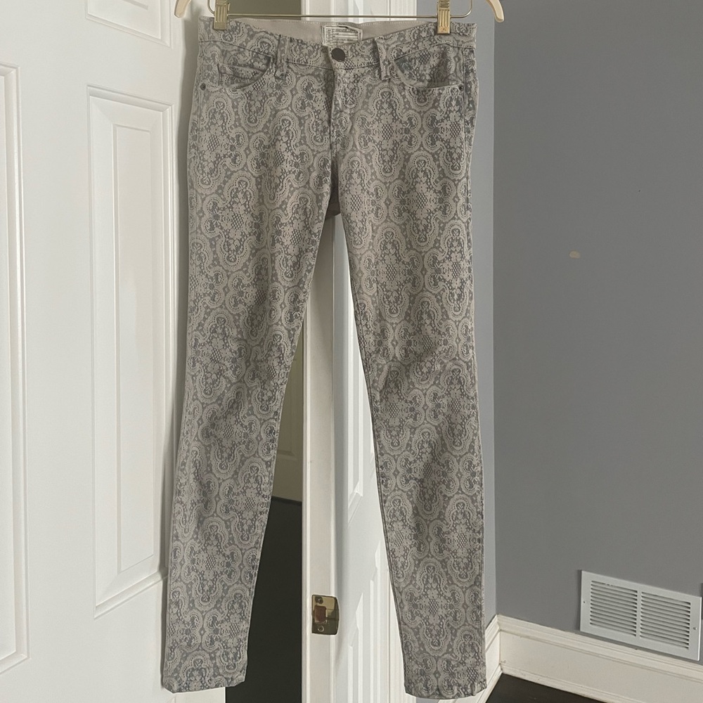 Current/Elliott size 27 stretch light gray soft denim pants